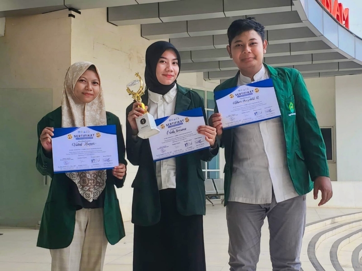 Mahasiswa Fakultas Syariah Raih Juara Harapan 1 Lomba Essay Pada Kegiatan Sharia Economic Expo VI 2023 di UIN Raden Fatah Palembang